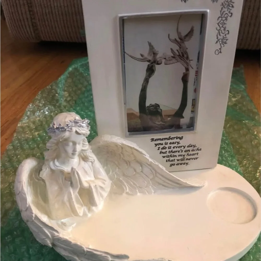The Angel Of “Remembering” Photo Frame Tea light Candle Holder Figurine 8.5